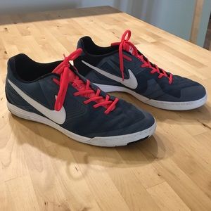 Men's NIKE SB Lunar Gato Sneakers - Size 11 US